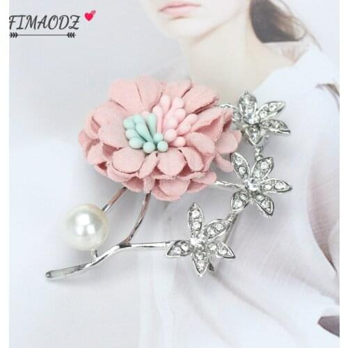 FIMAODZ Plum Blossom Elegant Brooch Pins For Women Elegant Crystal Brooches Design Beautiful Coat Sweater Accessories