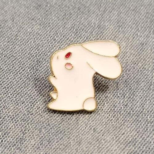 Cute Small Rabbit Brooch Enamel Pin Animal Jewelry Decoration Accessories Manga Badge Backpack Lapel Pins Unique Items Gift