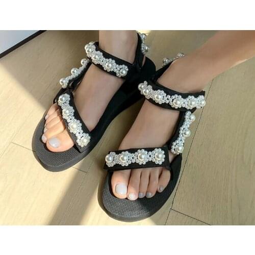Newest Summer Ladies Black Floral Pearls Flat Casual Sandals Woman Open Toe Slingback Thick Sole Comfortable Sandals Shoes