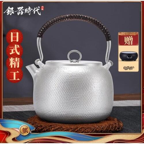 Age Japanese silver kettle fine silver 999 pure manual a household hammer silver tea pot of restoring ancient ways