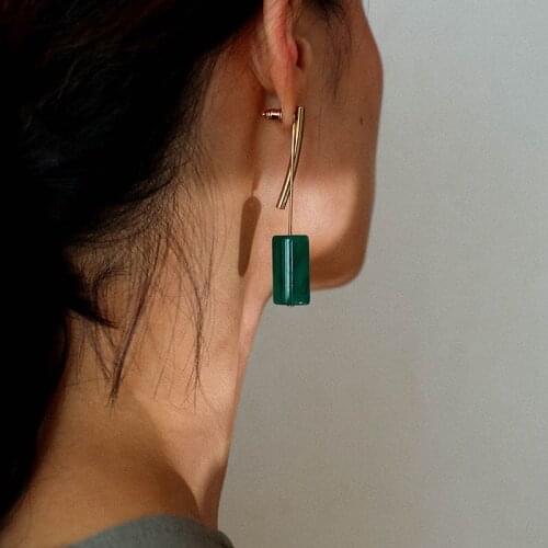 INS South Korea imported bae asymmetrical contrast acrylic earrings irregular high-end niche earrings