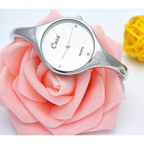 CUSSI Brand Luxury Golden Womens Quartz Wristwatches Women Bracelet Dress Watches Fashion Relogio Feminino Reloj Mujer Jelly