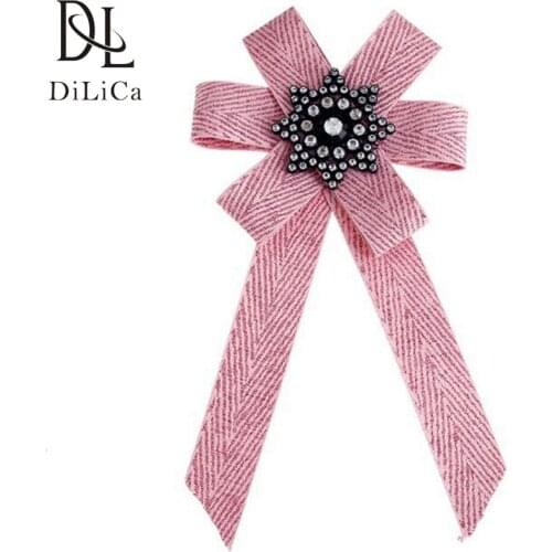 DiLiCa Classic Long Cloth Tassel Statement Brooch Pins Rhinestone Flower Corsage Brooches Clothing Accessories