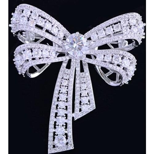 Simple Hollow Bowknot Brooches for Women 2021 Fashion Luxury AAA Zirconia Brooch Pin Female Coat Suit Broche Brand Jewelry