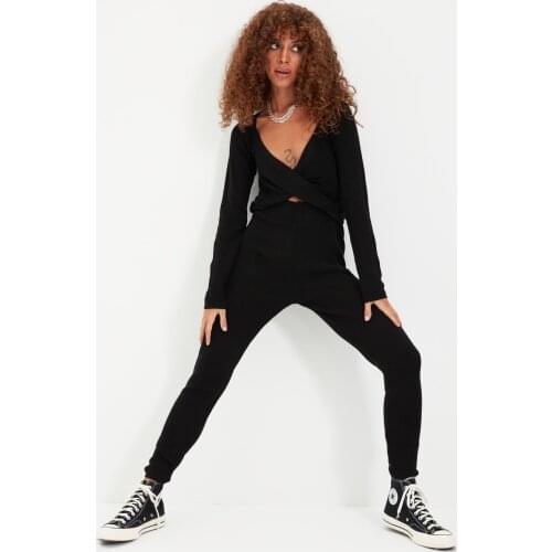 Trendyol Lacing Detailed Knitwear Sub-Top Suit TWOAW22AU0140