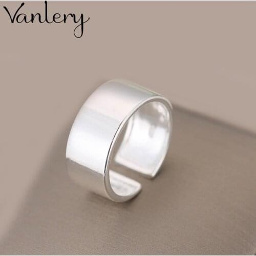 New Arrivals Charming Smooth Round Ring for Women Boho Knuckle Party Rings Gothic Punk Jewelry Gifts for Girls 2021