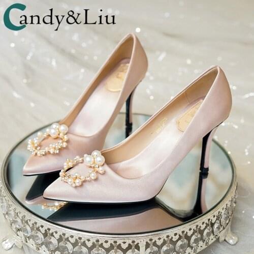 Wedding Shoes 2021 New Winter Bride High Heels Champagne Bridesmaids Main Crystal Pearls Silk Pointed Toe Party Date Cute Pumps