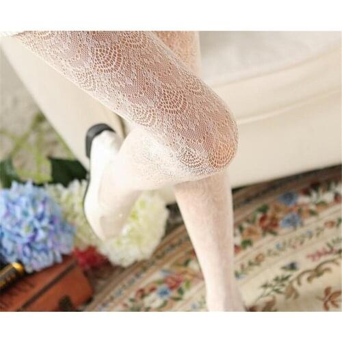 Romantic Retro Japanese Princess Lace Tights sweet Lolita Soft Fishnet Open Mesh flower pattern hollow out panty hose B666