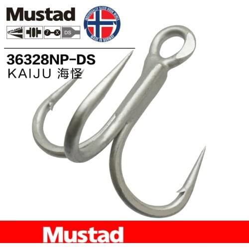 4Pack/lot Mustad High-carbon Steel Fish Hook Barbed Crank Hook 7X Strong 3 Anchors Treble Hooks 3/0-7/0 Sea Fishing Accessories