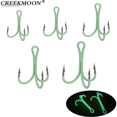 50pcs/Box Fluorescent Treble Fishing Hooks High Carbon Steel Barbed Luminous Triple Hooks Fishing Tackle Sharpened Fish Hook