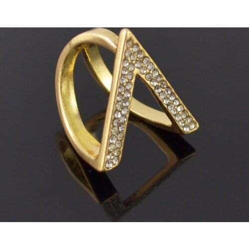 Boho Vintage Gold color Gold Metal V Shape with Rhinestone Scarf Holder Clip Buckle Brooch Pin Women & Girl Accessory