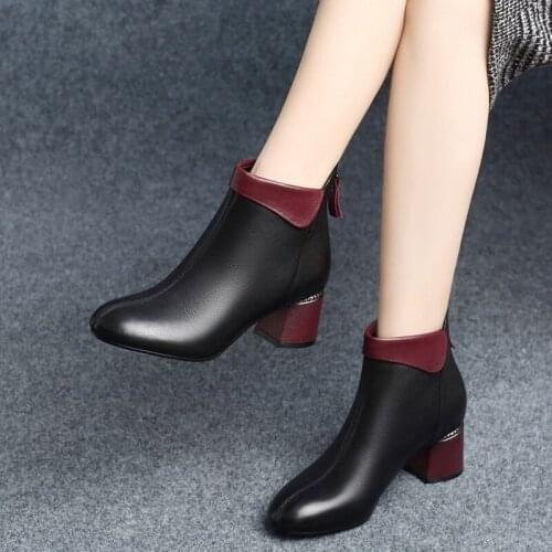 New Large Size Womens Shoes Short Boots Autumn and Winter Mid-heel Student British Martin Boots Female Ankle Boots Thick Heel