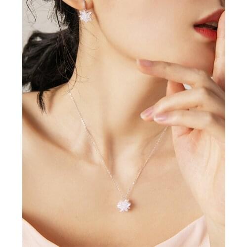 New Fashion 925 Sterling Silver Zircon Pendant Necklace Cute Crystal Rhinestone Silver Collarbone Chain Necklace Girl Gift