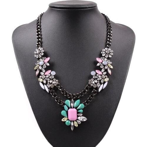 Fashion New Design Brand Colorful Necklace for Women Bib Statement Crystal Flower Resin Pendant Necklace for Girls Chain Jewelry