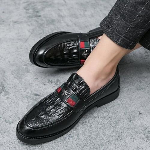 Mens PU leather crocodile casual shoes fashion bee soft pea mens shoes high-end British driving shoes zapatillas hombre Eur 44