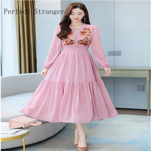2021 Autumn New Arrival High Quality Elegant Round Collar Dots Floral Embroidery Long Sleeve Women Chiffon Long Dress