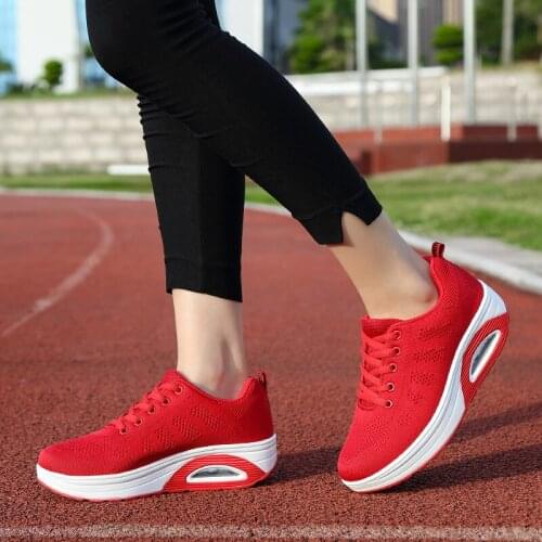 Bjakin New Red Woman Sneakers Cushioning Breathable Mesh Athletic Running Shoes High Heels Comfortable Sports Shoes zapatillas