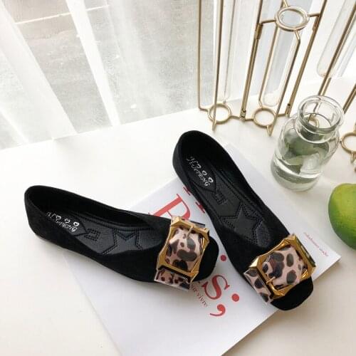 New Spring Essential Fashion Solid Color Retro Wild Metal Decoration Design Flat Shoes Women Square Head Shallow Mouth W38-53