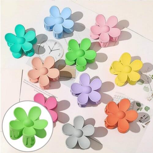 Fashion Korean Hair Claws Women Candy Colors Hair Crab Clamps Hairdress Solid Hairpins Flower Shaped Hair Accessories Headwear