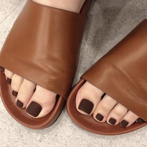 24Pcs DIY Artificial Short False Toenails Glue Type Brown Fake Toe Nails For Design Full Cover Foot Nail Art Tips Manicure Tool