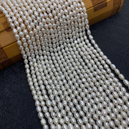 A Grade Natural Freshwater Pearl 4mm High Quality Can Be Used To Make DIY Elegant Ladies Commonly Used Necklace Bracelet Jewelry