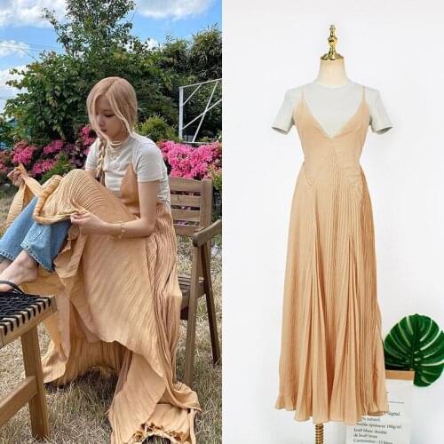 Kpop IU Seo Yea Ji ROSE Summer Round Neck Short-Sleeved T-Shirt Tops + Sexy Strapless Deep V-neck Pleated Sling Dress Women Sets