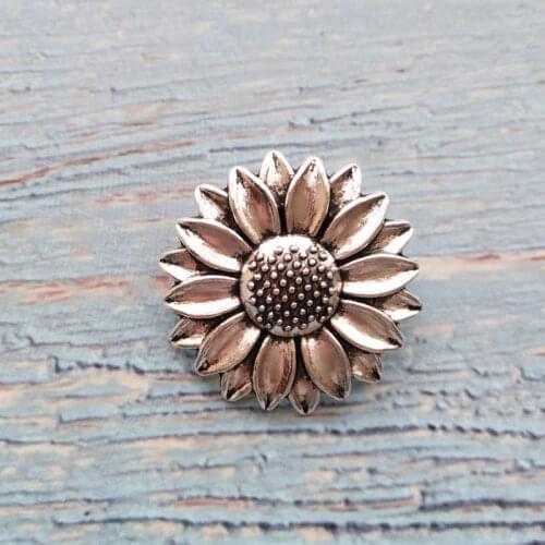 6pcs/lot One-Hole Flower Buttons Sewing-On Antique Silvery Buttons For Clothes Bag Fashion Craft For DIY Decoration 29mm