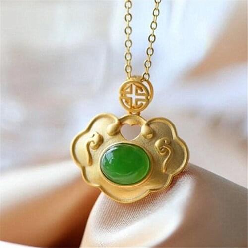 Exquisite Chinese Xiang Yun Ru Yi Lock Necklace Gold Plated Green Crystal Gems Necklace Xmas Birthday Party Gifts Women Jewelry