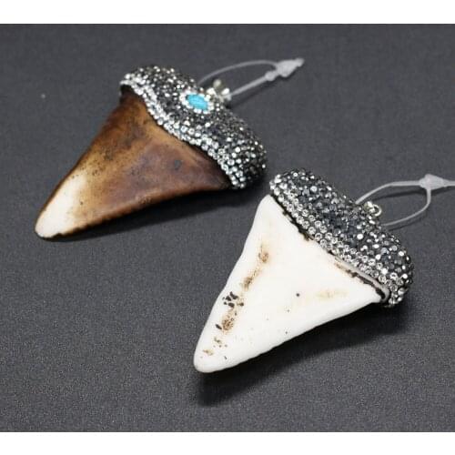 Crystal Pendant Triangular ox bone with turquoises for Jewelry Making DIY Necklace Bracelets Retro style 38x55mm