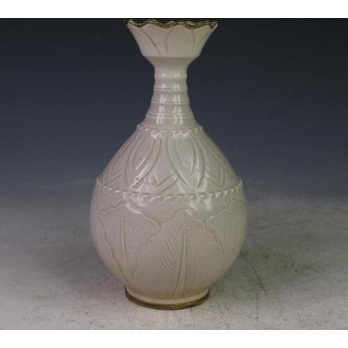 Antique Songynasty porcelain vase,Ding kiln white glaze carved flower bottle,Home Decoration,handmade crafts/Collection