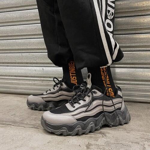 2021 Popular Men Casual Shoes Trainers Male Sapato Masculino Walking Sneakers Light Men Shoes Black Zapatillas Platform Shoes