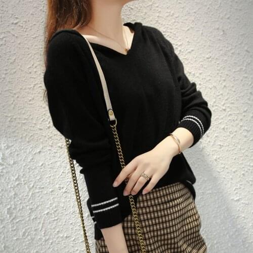 Autumn and winter new ladies sweater pullover hooded sweater wild cashmere sweater loose sweater short bottoming shirt