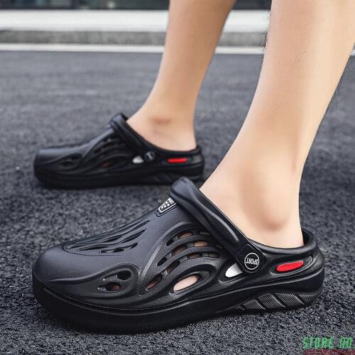 Garden Shoes Mens And Womens Crocks Sandals Couple Summer Hole Shoes Beach Casual Outdoor Shoes Flat Slippers