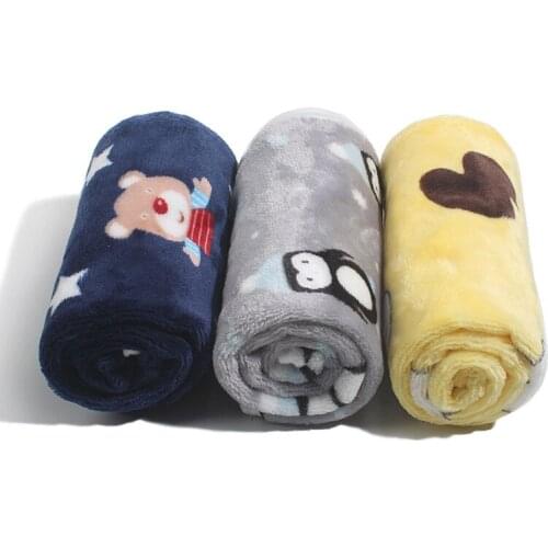 Pet blanket cat Sleeping Mat Coral Fleece Keep Warm Blanket Small Medium Dogs Cats Sleeping Winter Dog Cat Bed Mats Pet Supplies