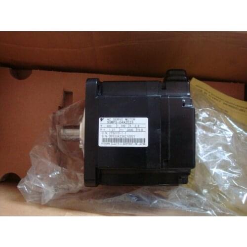 NEW&ORIGINAL AC SERVO MOTOR SGMPS-04A2E2S *Please contact us for real photo,100% real stock
