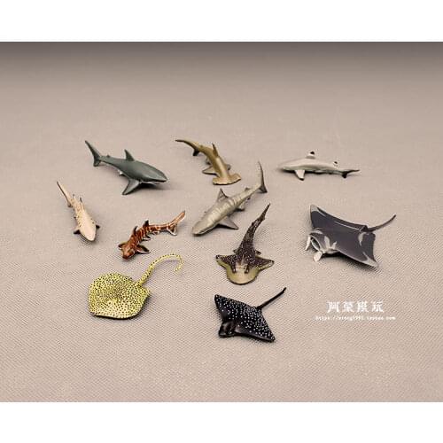 Miniatures Sea Animal Model Manta Rays Starfish Shark Spotted Dolphin Platypus Oceans World DIY Mini Figurine Action Figure Toys