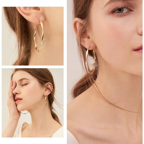 New Fashion Large Circle Hoop Drop Earrings For Women 2020 Female Vintage Statement Simple Gold Round Geometric Earrings Jewelry