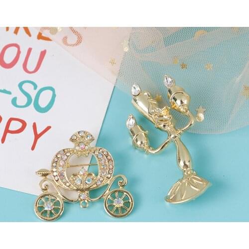 1PC Vintage Metal Candleholder Brooches Women Unisex Cartoon Candlestick Brooch Pins Jewelry Accessories Gifts For Party