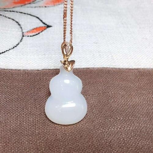 18k gold and Tian Baiyu pendanth34