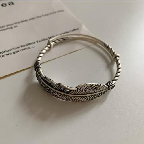 Origin Summer Unique Design Metal Feather Bangles for Women Ladies Fashion Adjustable Punk Party Bangles Jewelry Accessories