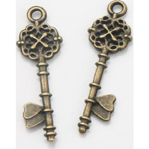 45Pcs Retro 9x30mm Antique Bronze Hollow Flower Heart Key Charms Pendants Fashion Jewelry Fit Bracelets Necklace L1002