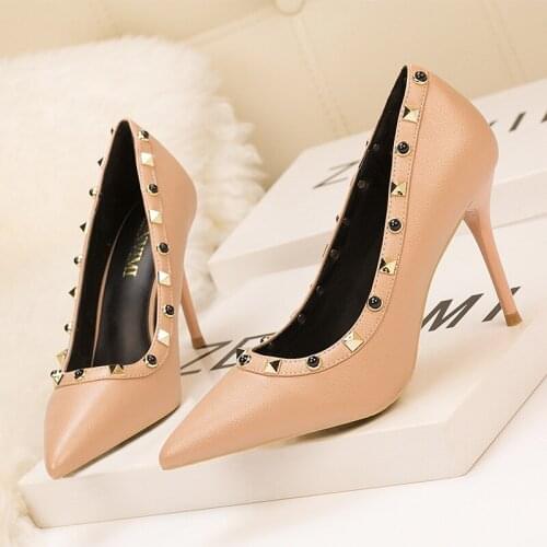 Rivet women pumps high heel career pointed toe slip on fashion office lady casual shoes black Nude color heels 8.5 cm sexy party
