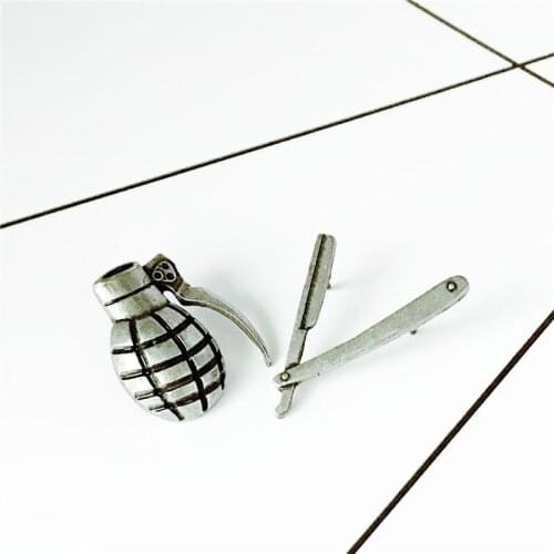 Bronze Grenad Army Knife Metal Enamel Brooch Unique Military Fan Badge Pin Creative Trendy Costume Backpack Jewelry Accessories