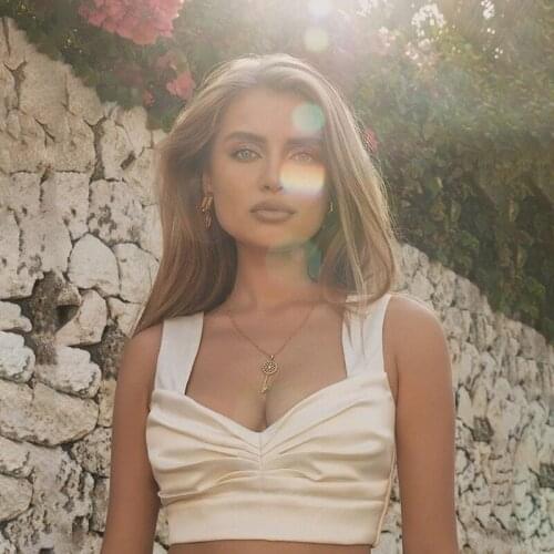 Sexy Satin V Neck Women Camisole Tank Tops Casual Summer Silk Ruched Tops For Women Sleeveless Bustier Crop Tops Camis