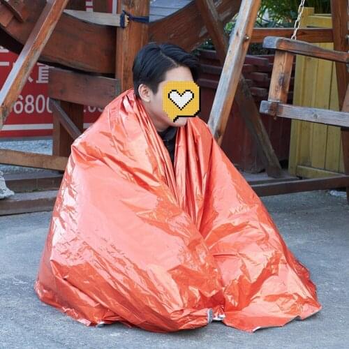 4Set Emergency Thermal Blankets with Whistle + Carabiner -Space Blanket Survival Gear Camping First Aid Outdoor Hiking 2.1x1.3m