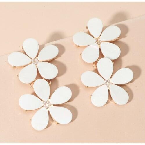 Origin Summer Temperament White Color Flowers Long Earrings for Women Fashion Simulated Pearls Floral Drop Earrings Oorbellen