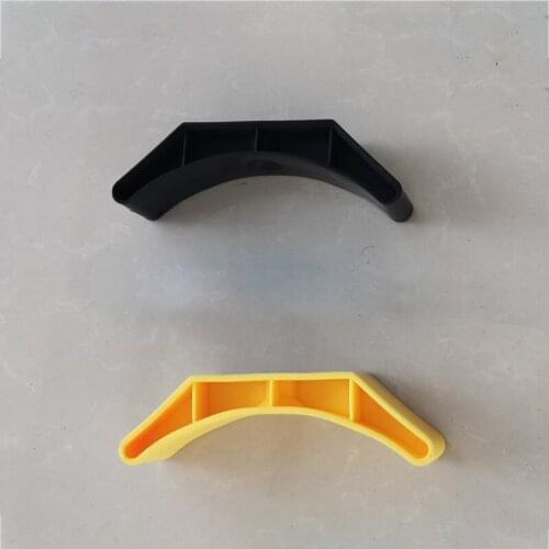 Lightweight Dumbbell Holder Crescent Moon Shape Lightweight Hollow Out Support Stand Bracket Tray For Racks