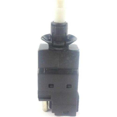 0005450109 0005458609 0005459909 Stop light switch for W201 W124 W210 0005457709