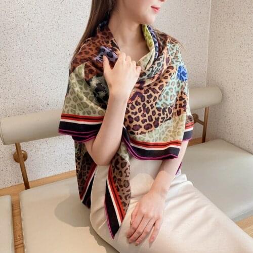 70% Cashmere 30% Silk Scarf Women Fashion Double-sided Leopard Flower Shawl Stole Oversize Big Kerchief Bandana 135*135cm
