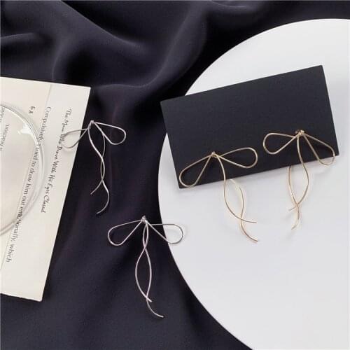 2020 Korean design fashion jewelry simple Golden silver color metal line bow earrings elegant female Stud earrings